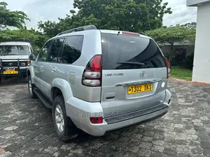 Toyota Land Cruiser Prado 3.0 D-4d 3dr 2006 Silver