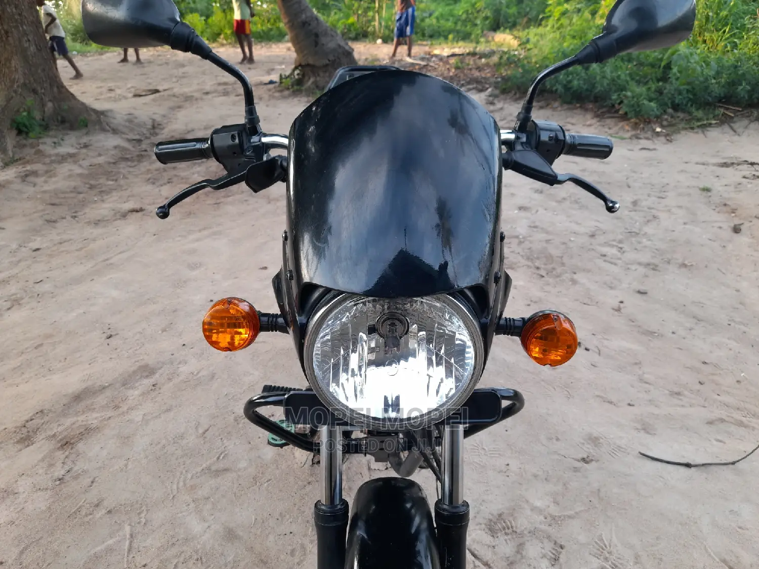 Bajaj Boxer X125 2022 Brown