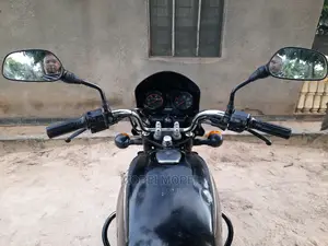 Bajaj Boxer X125 2022 Brown
