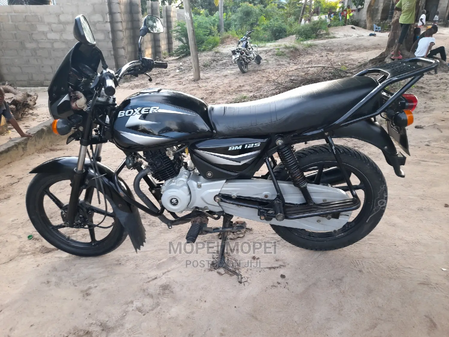 Bajaj Boxer X125 2022 Brown
