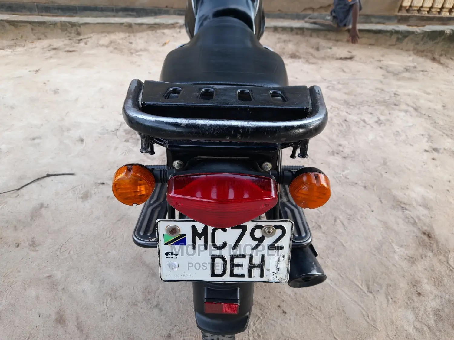 Bajaj Boxer X125 2022 Brown