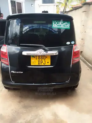 Toyota Ractis 1.5 FWD 2009 Black