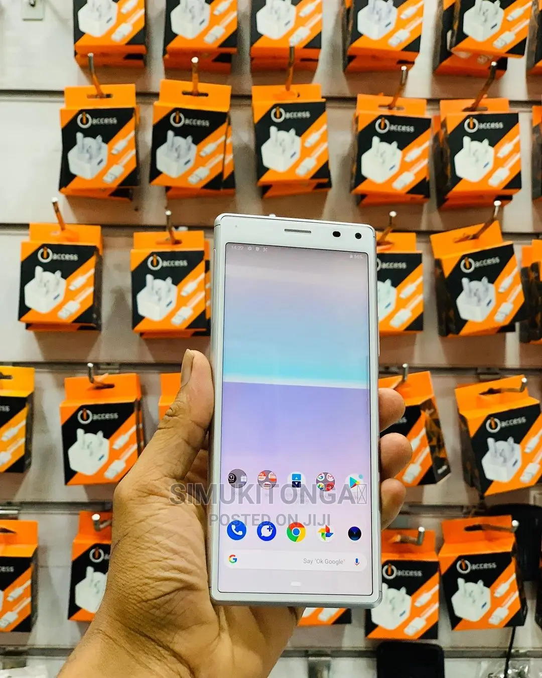 New Sony Xperia 8 SOV42 64 GB White