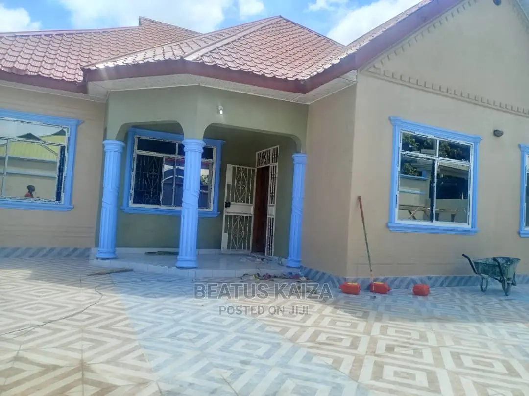4bdrm Bungalow in Kigamboni Geza for rent