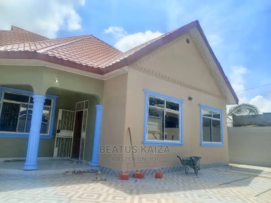 4bdrm Bungalow in Kigamboni Geza for rent