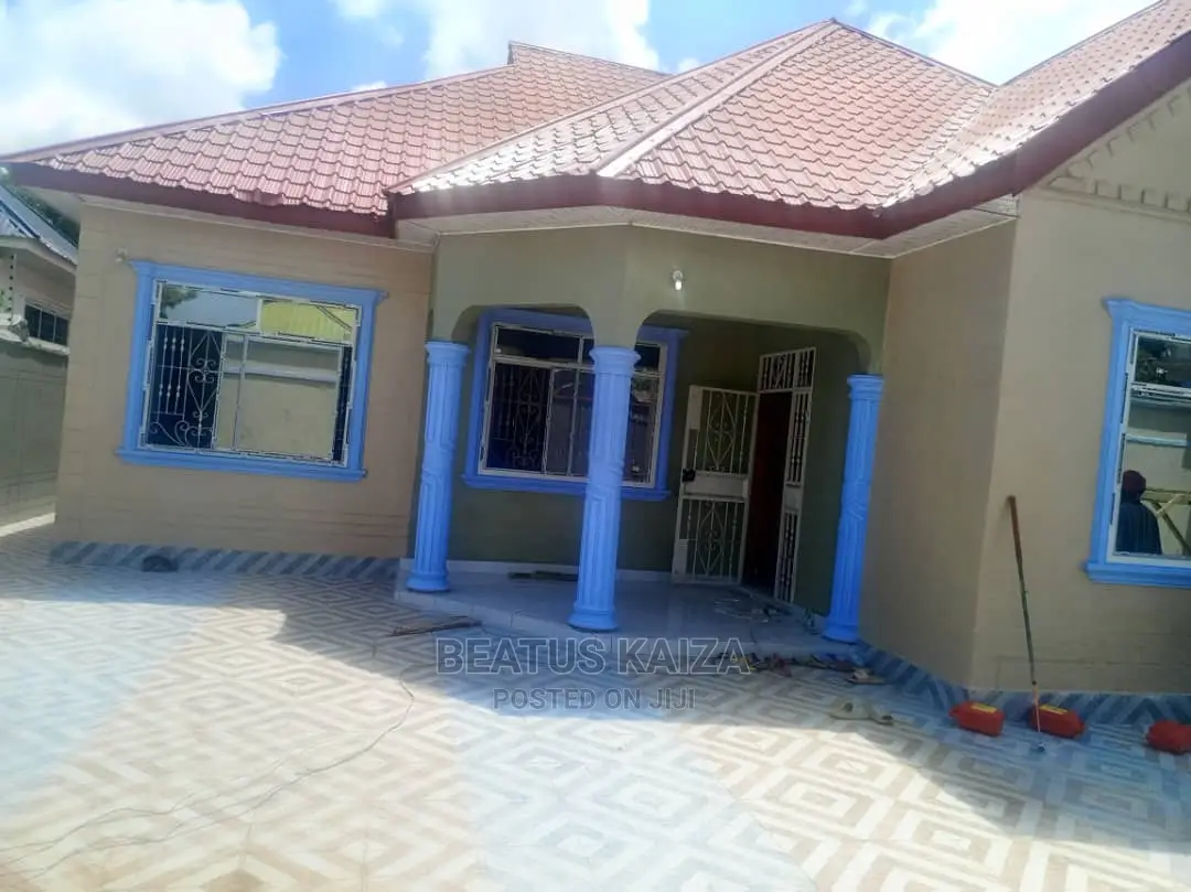 4bdrm Bungalow in Kigamboni Geza for rent