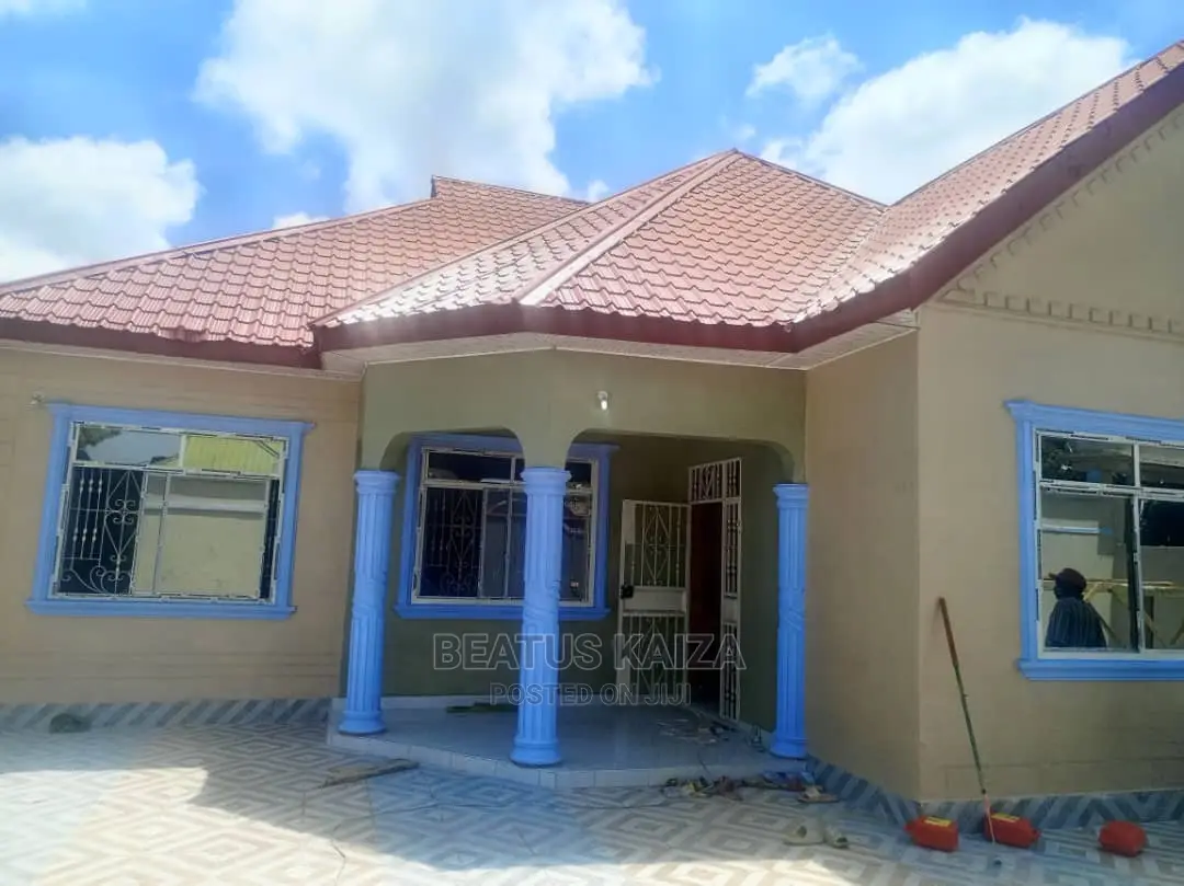 4bdrm Bungalow in Kigamboni Geza for rent