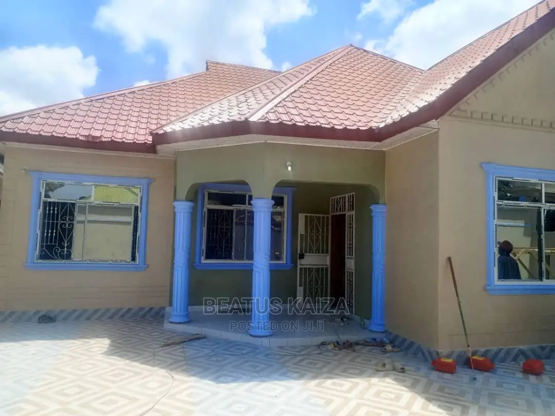4bdrm Bungalow in Kigamboni Geza for rent