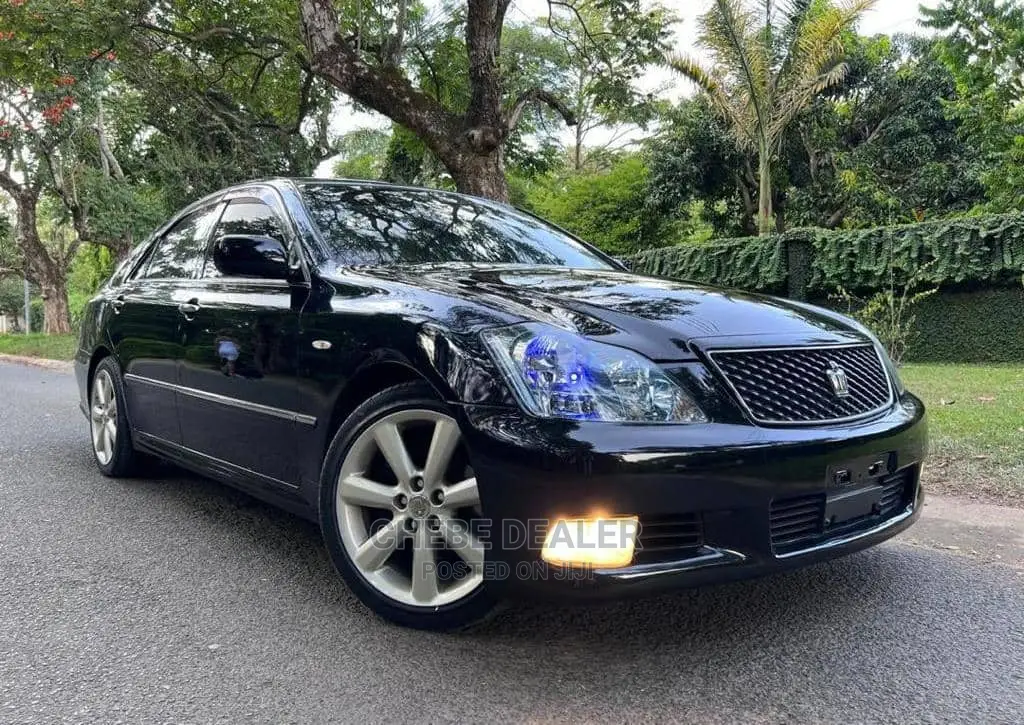 Toyota Crown 2006 Black