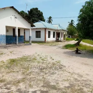 Eneo La Kibiashara Linauzwa Milioni 350 Kibaha Visiga.