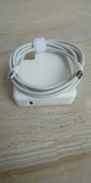 Apple Adapter Magsafe, Type C, 30W, 61W, 87W, 96W.