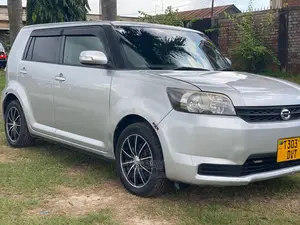 Toyota Corolla Rumion Hatchback 1.5 FWD 2008 Silver