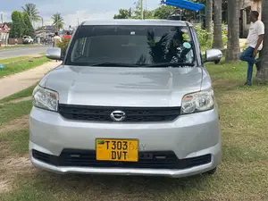 Toyota Corolla Rumion Hatchback 1.5 FWD 2008 Silver