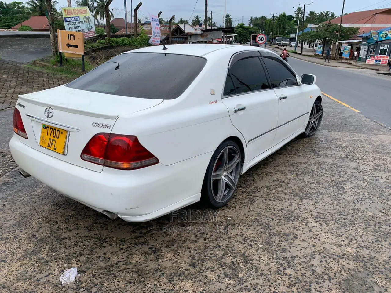 Toyota Crown 2005 White