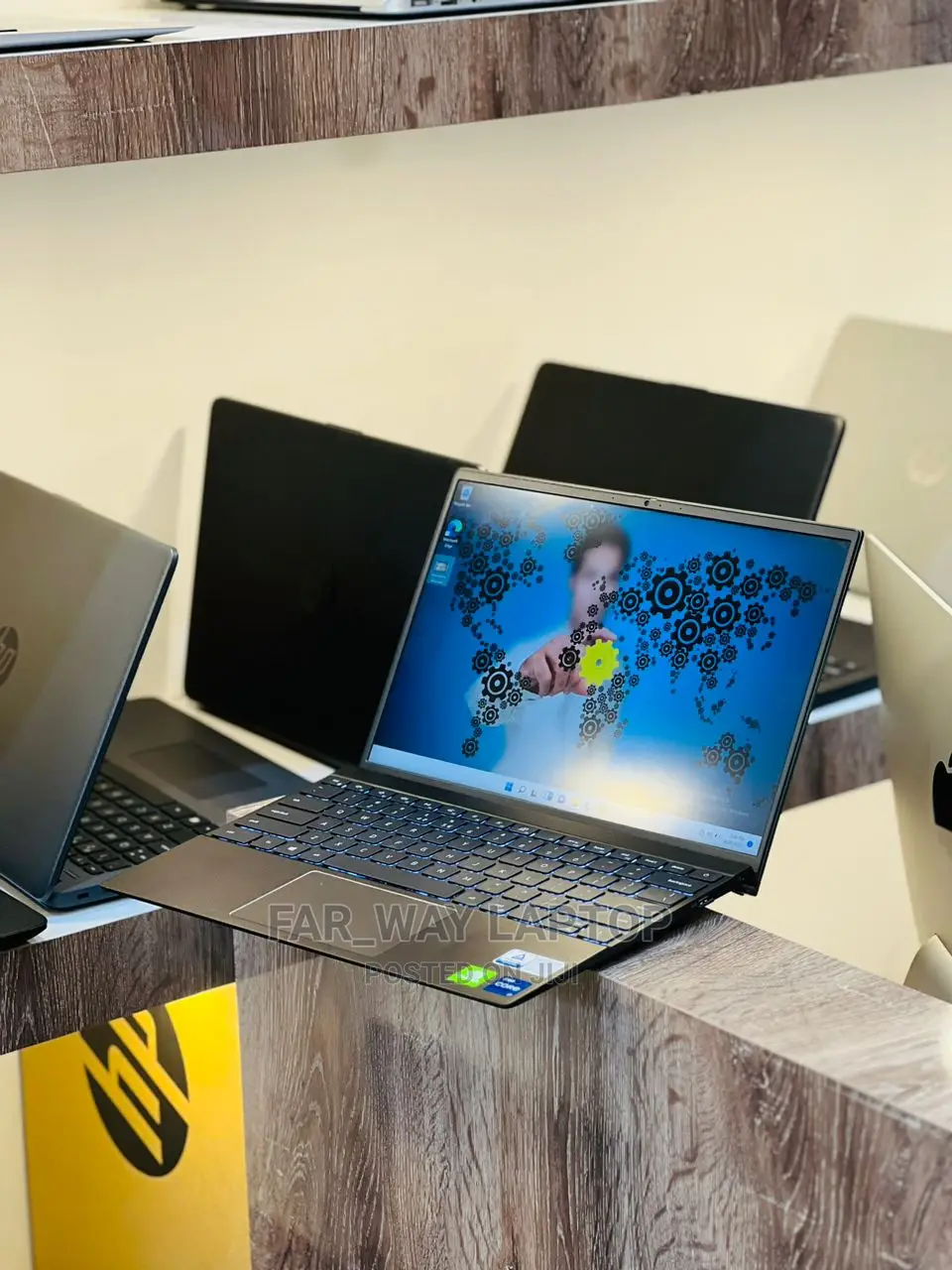 New Laptop Dell Vostro 13 5370 16GB Intel Core I7 SSD 512GB