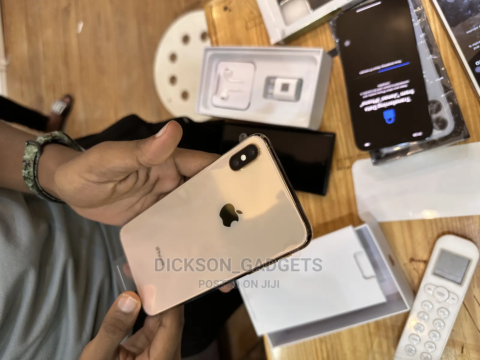 Apple iPhone XS Max 64 GB Gold