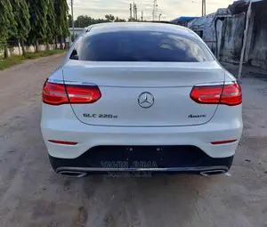 Mercedes-Benz GLC-Class 2018 White