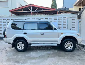 Toyota Land Cruiser Prado 3.0 D-4d 3dr 2001 Silver