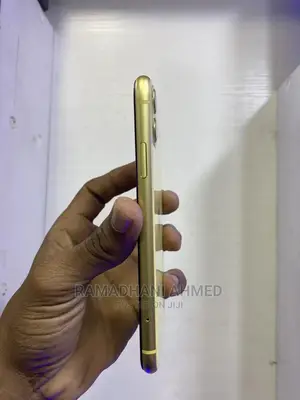Apple iPhone 11 128 GB Yellow