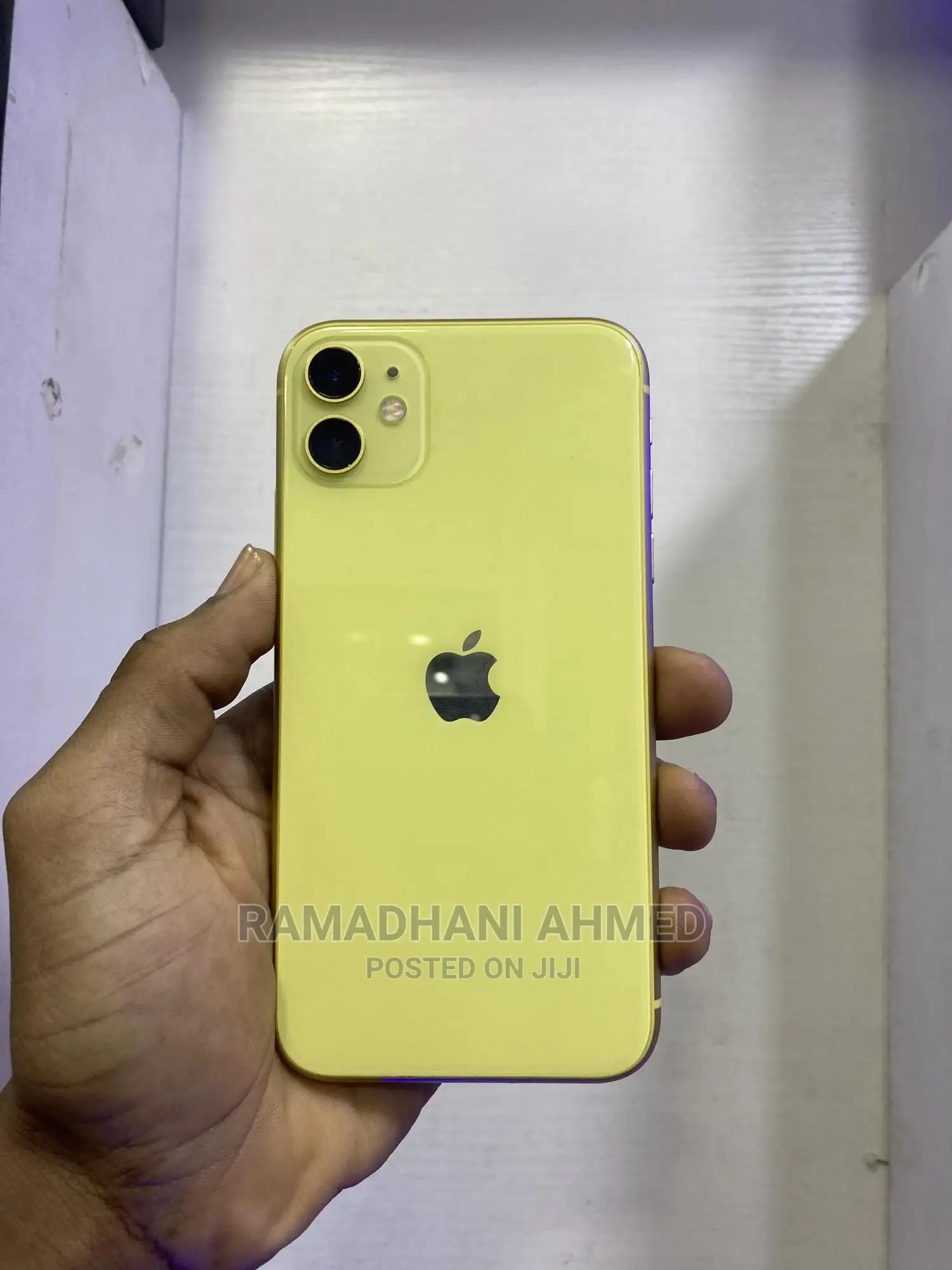 Apple iPhone 11 128 GB Yellow