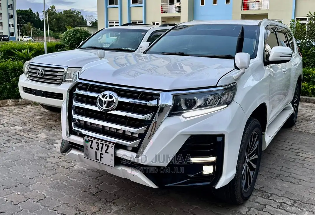 Toyota Land Cruiser Prado 2.7 i 2012 White