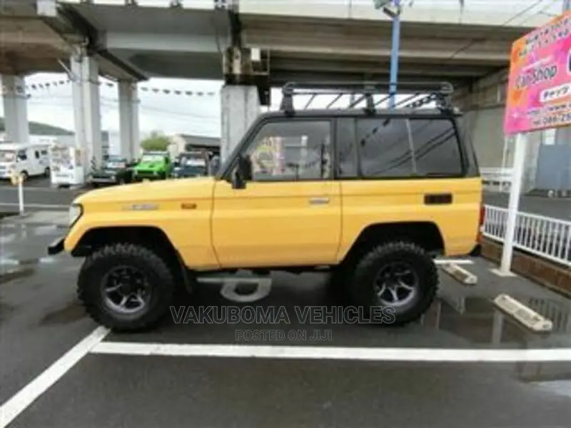 Toyota Land Cruiser Prado 1991 Yellow