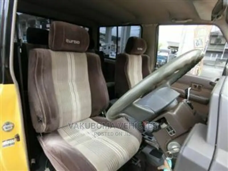 Toyota Land Cruiser Prado 1991 Yellow