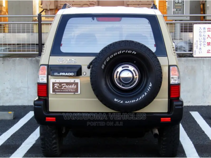 Toyota Land Cruiser Prado 1998 Brown