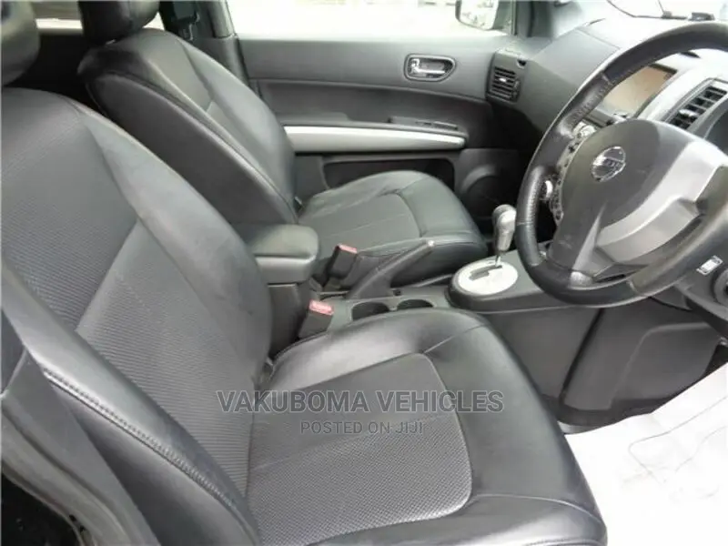 Nissan X-Trail 2013 Black
