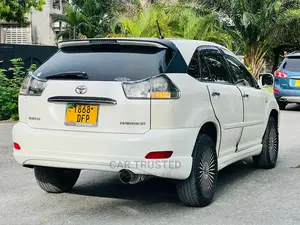 Toyota Harrier 2.4 4WD 2007 White