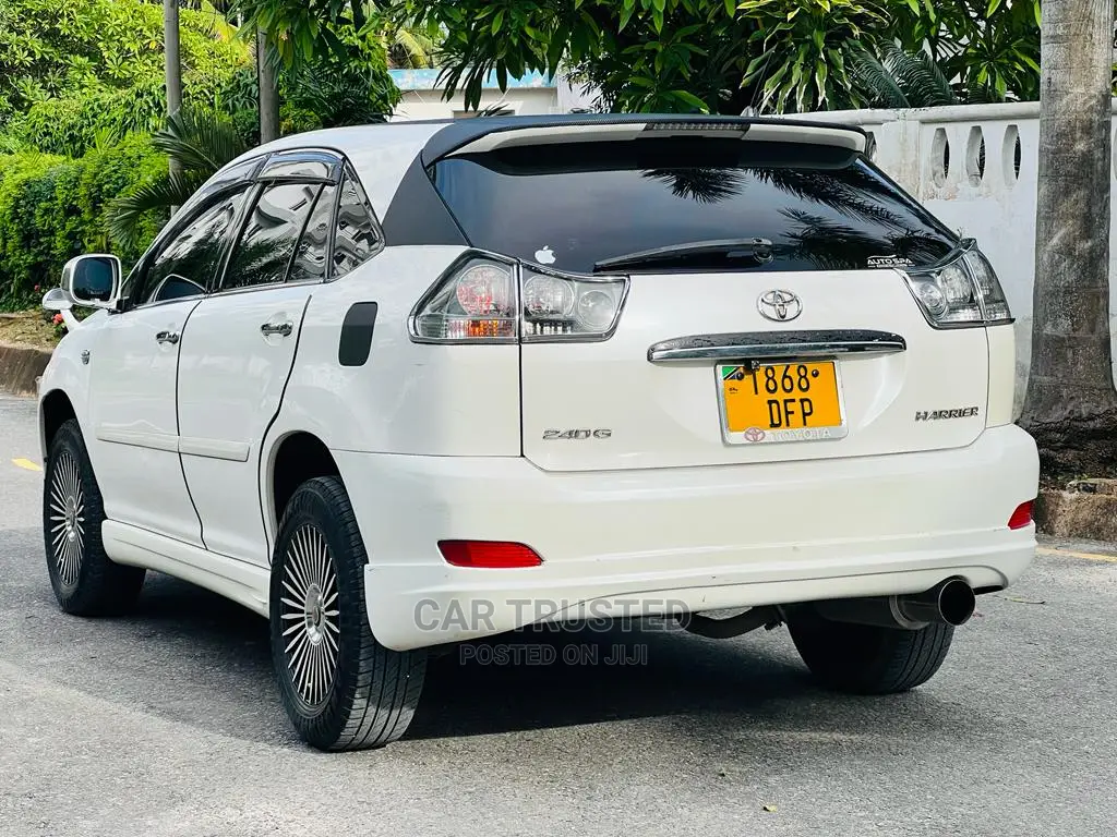 Toyota Harrier 2.4 4WD 2007 White