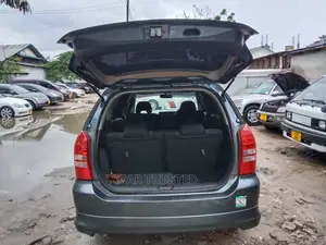 Toyota Wish 2003 Beige