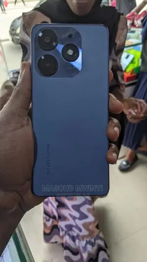 New Tecno Spark 10 Pro 256 GB Blue