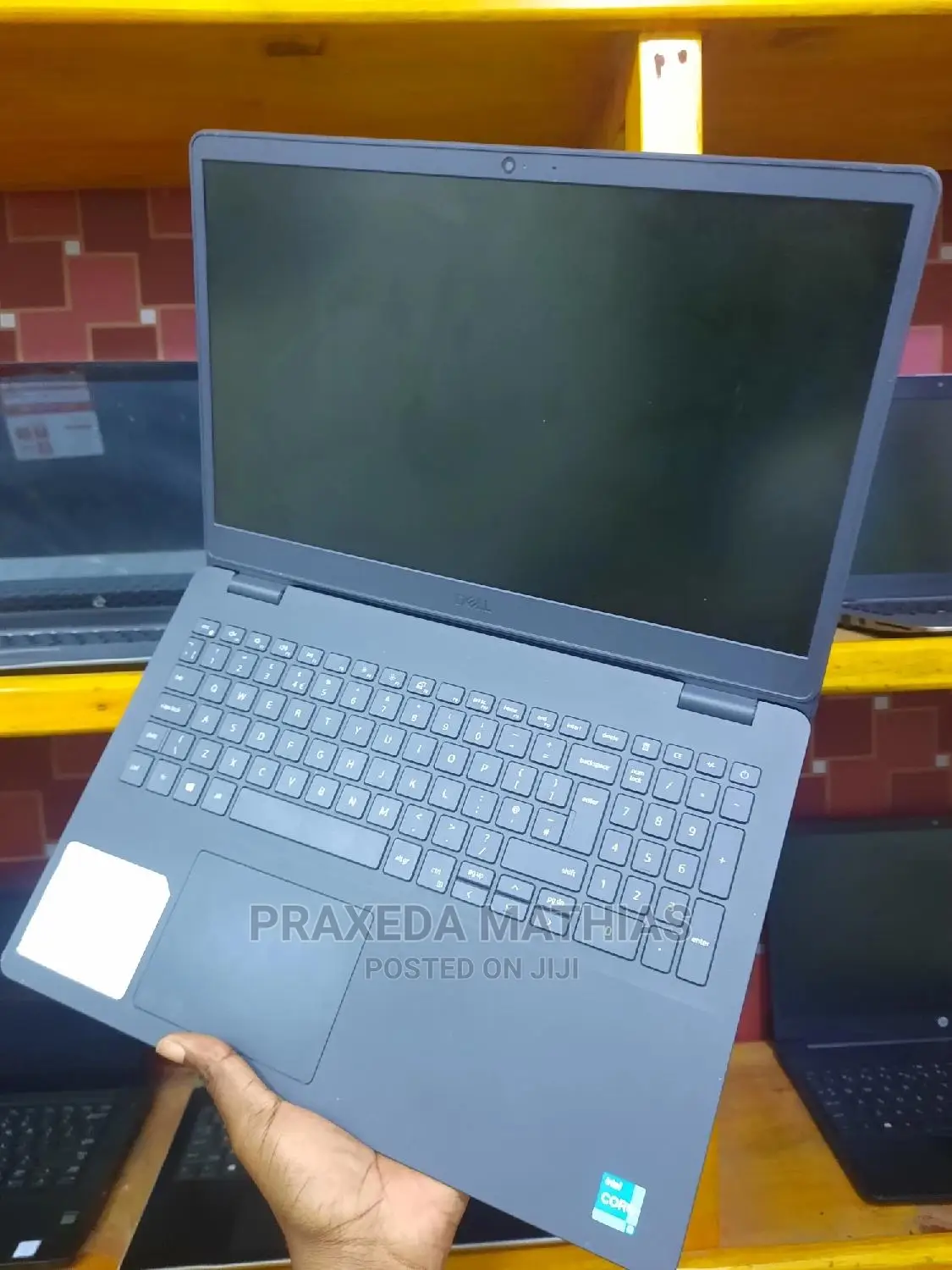 Laptop Dell Vostro 3500 4GB Intel Core I3 HDD 1T