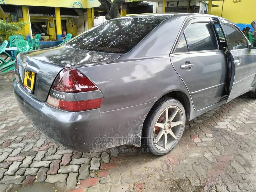 Toyota Mark II 2.0 RWD 2001 Gray
