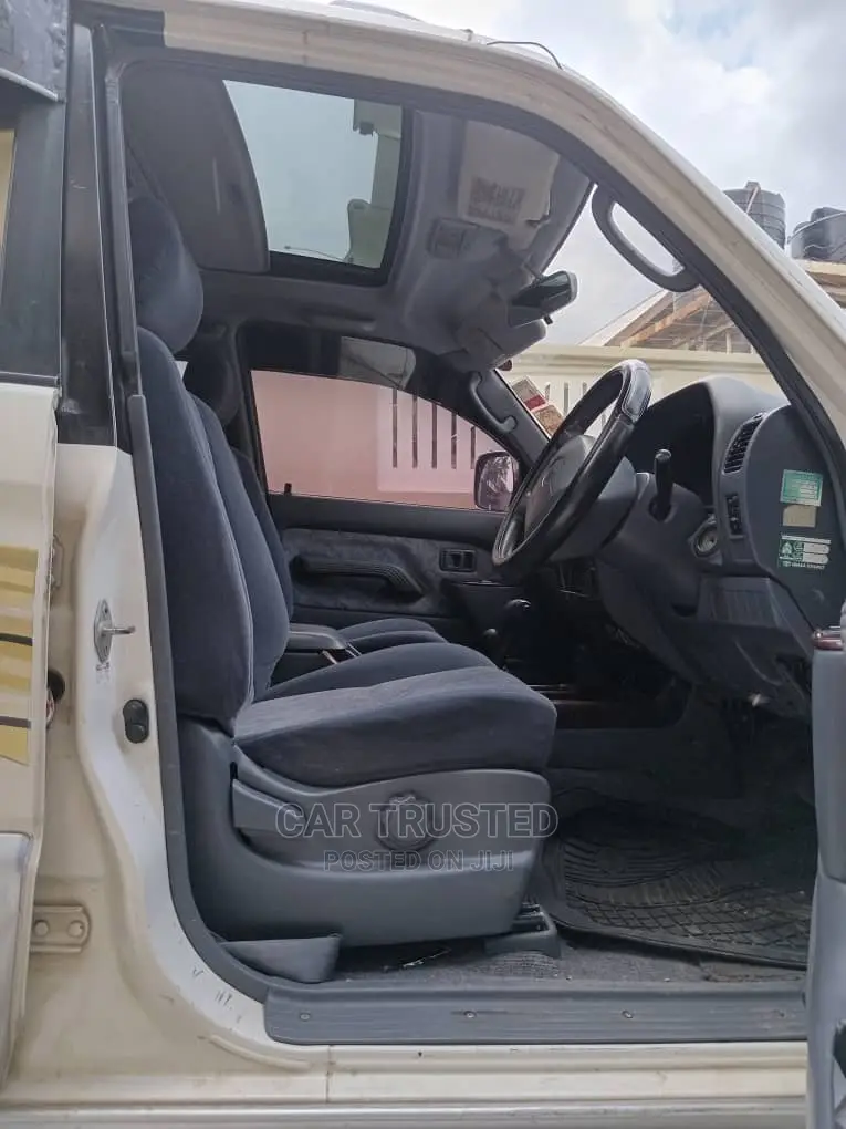 Toyota Land Cruiser Prado 3.0 D-4d 3dr 2005 White