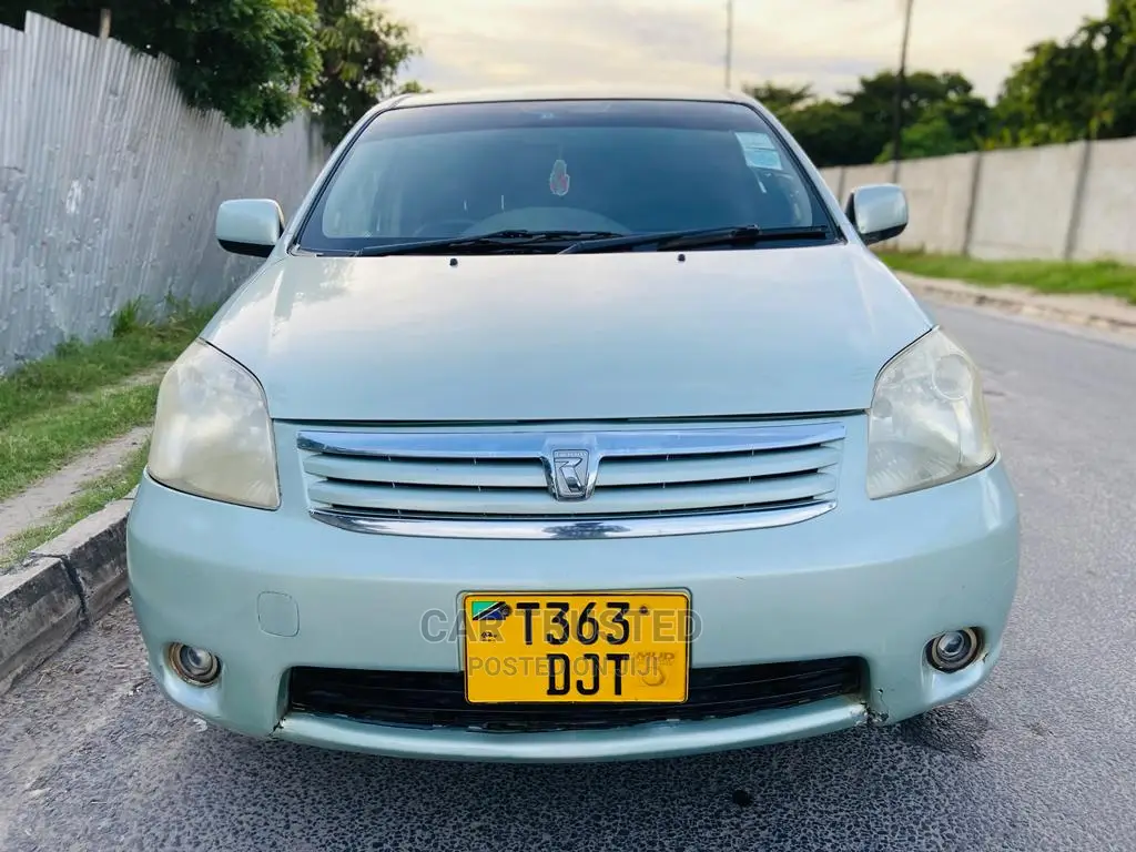 Toyota Raum 1.5 AWD 2004 Beige