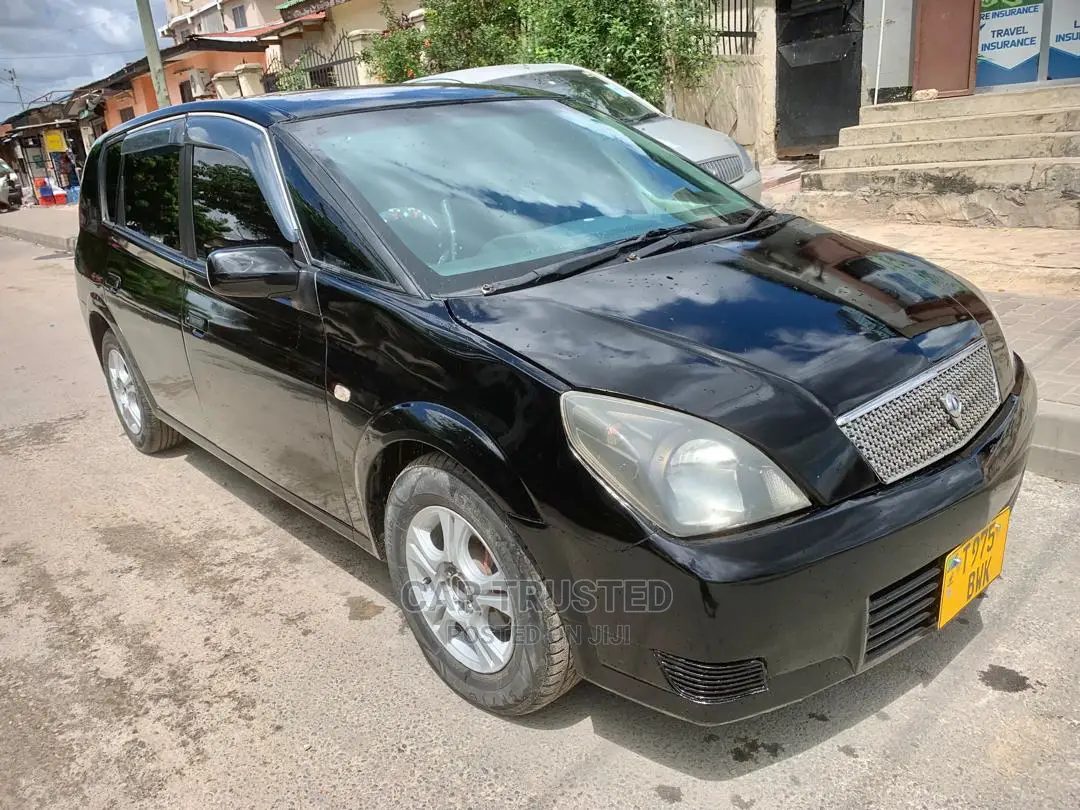 Toyota Opa 1.8 FWD 2003 Black