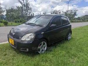 Toyota Vitz 1.3 AWD 3dr 2002 Black