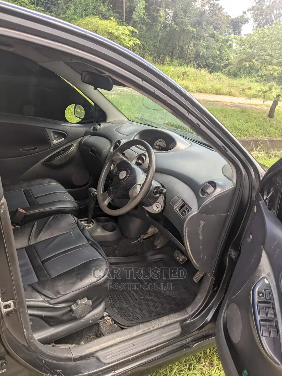 Toyota Vitz 1.3 AWD 3dr 2002 Black
