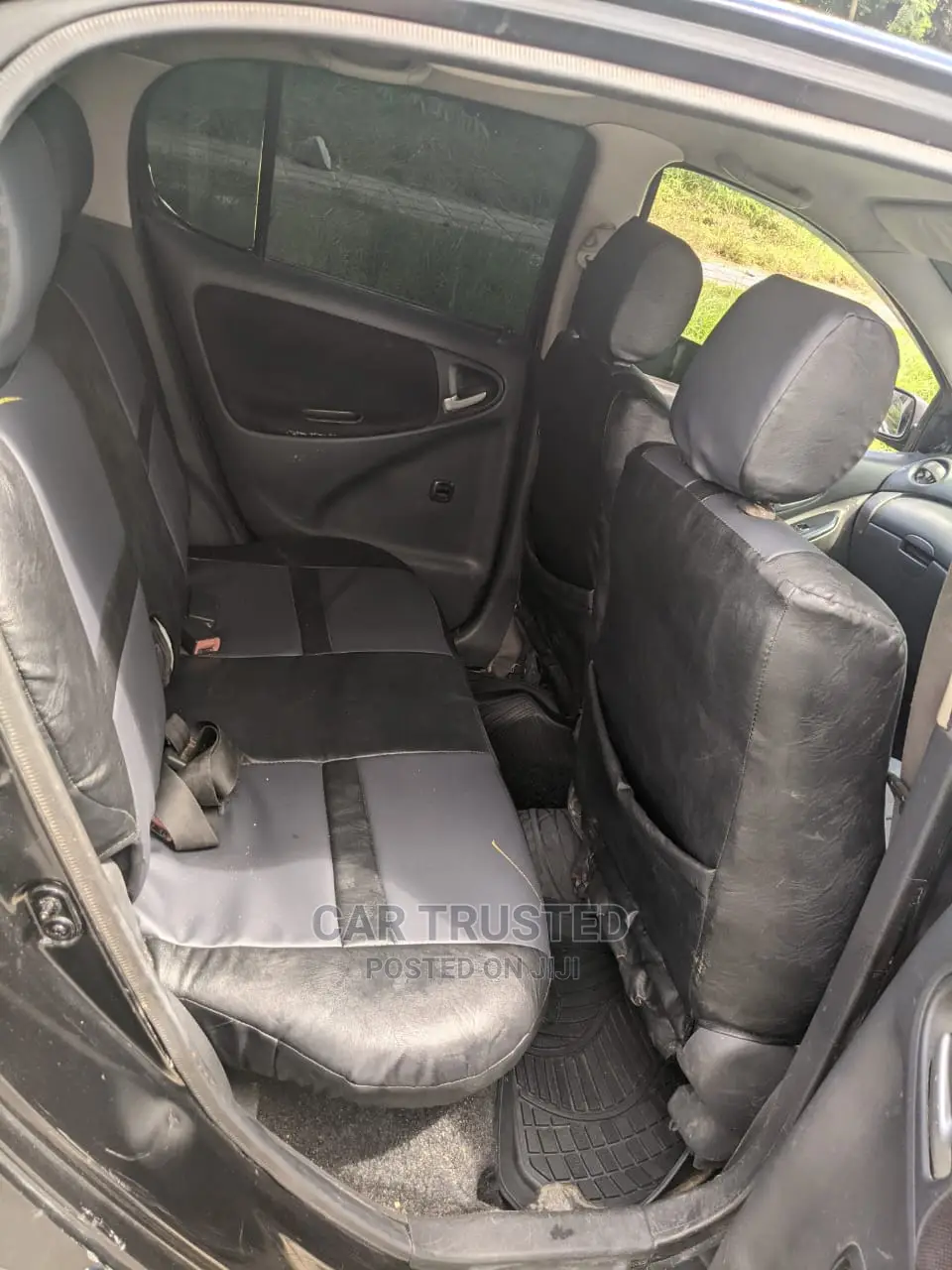 Toyota Vitz 1.3 AWD 3dr 2002 Black