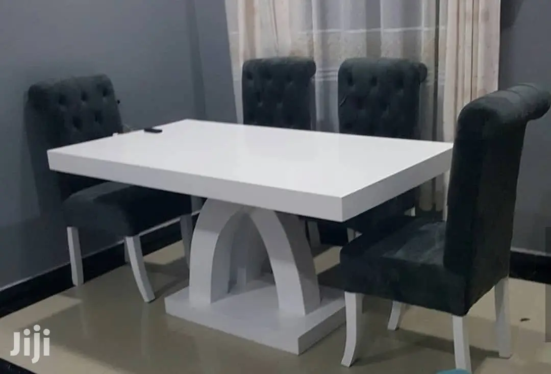 Dinning Table