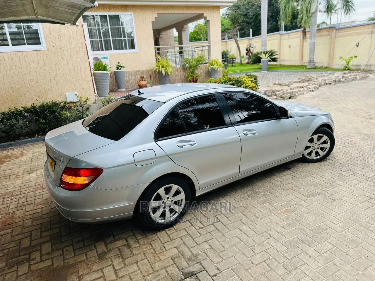 Mercedes-Benz C-Class 2009 Silver