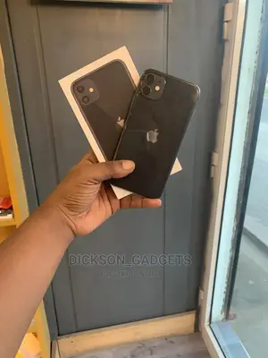 Apple iPhone 11 64 GB Black