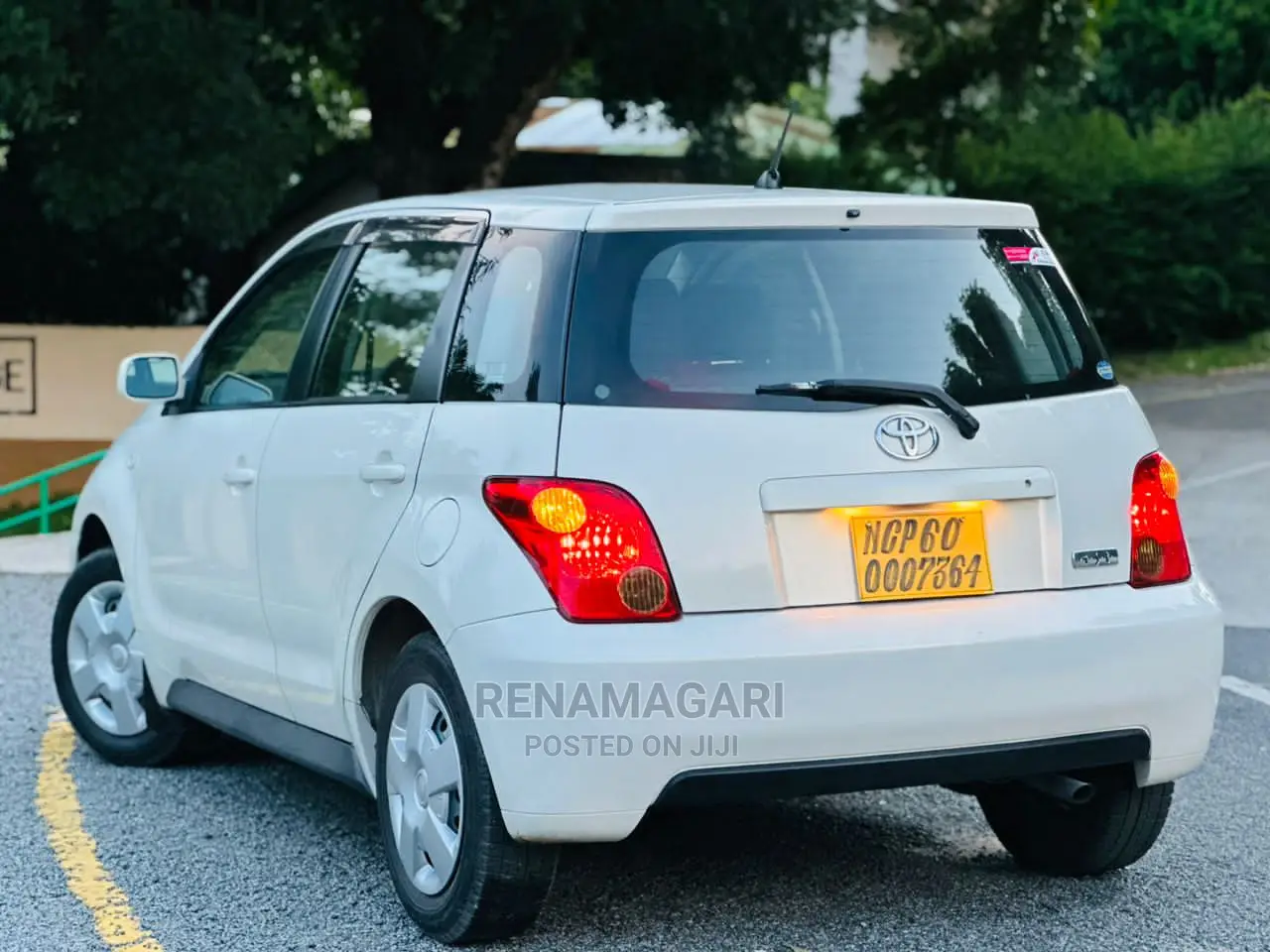 Toyota IST 2005 Silver