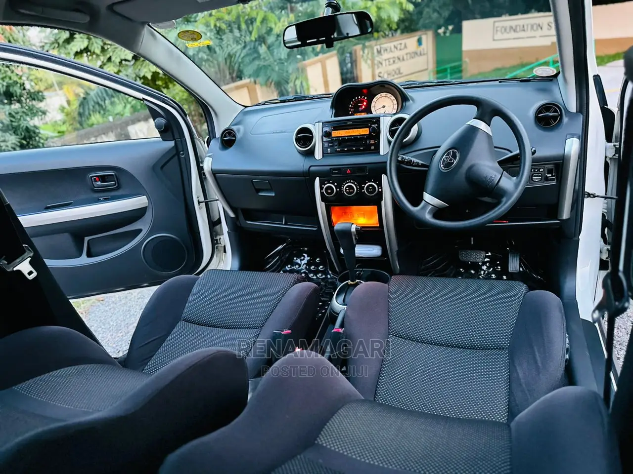 Toyota IST 2005 Silver