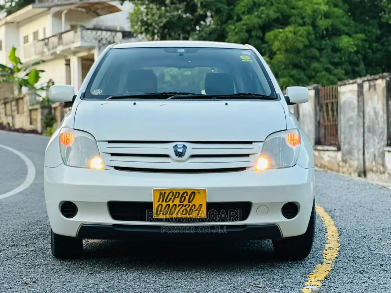 Toyota IST 2005 Silver