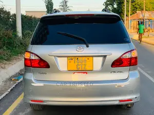 Toyota Ipsum 2005 Silver