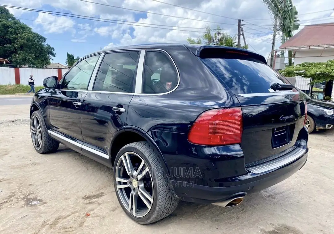 Porsche Cayenne 2005 Black