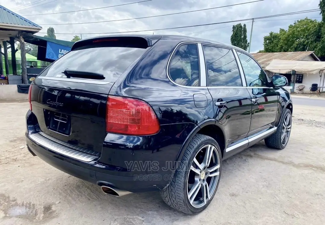 Porsche Cayenne 2005 Black